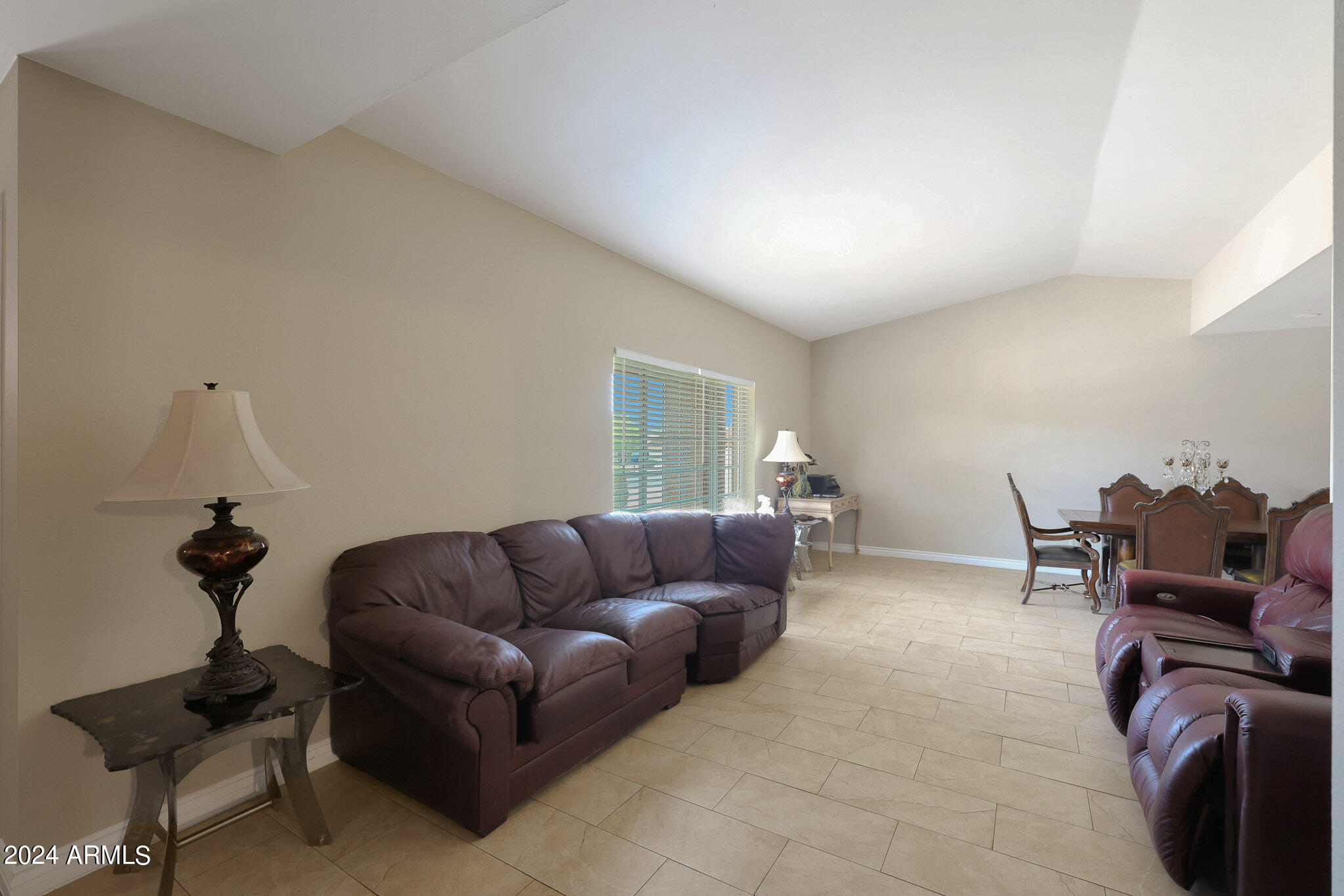 2408 West Redfield Road Phoenix, AZ 85023 - Photo 4 of 51 B (2)