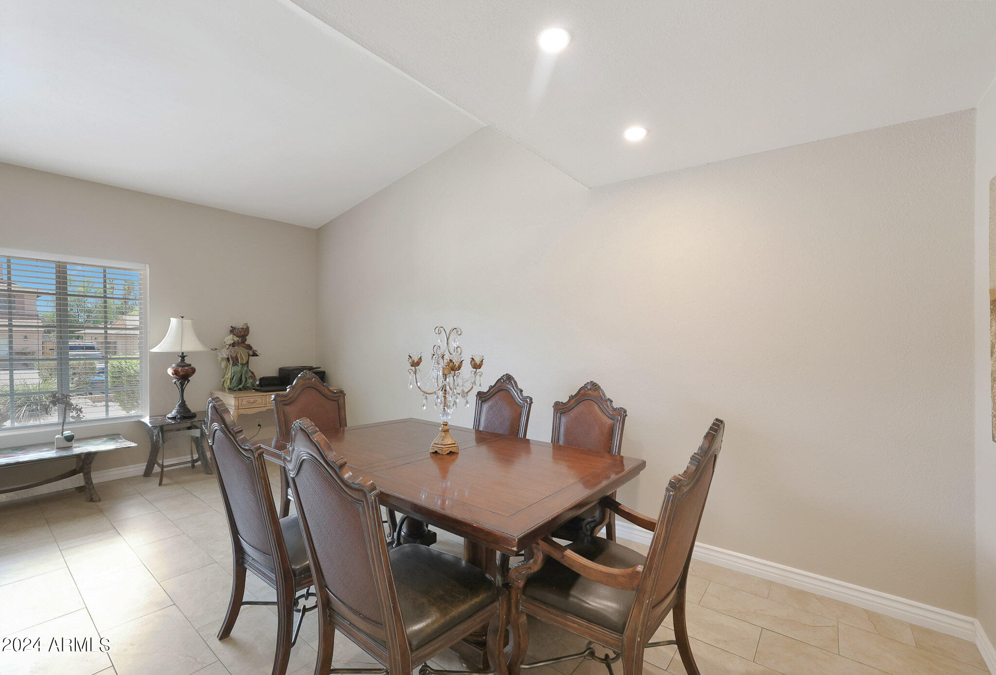 2408 West Redfield Road Phoenix, AZ 85023 - Photo 9 of 51 B (10)