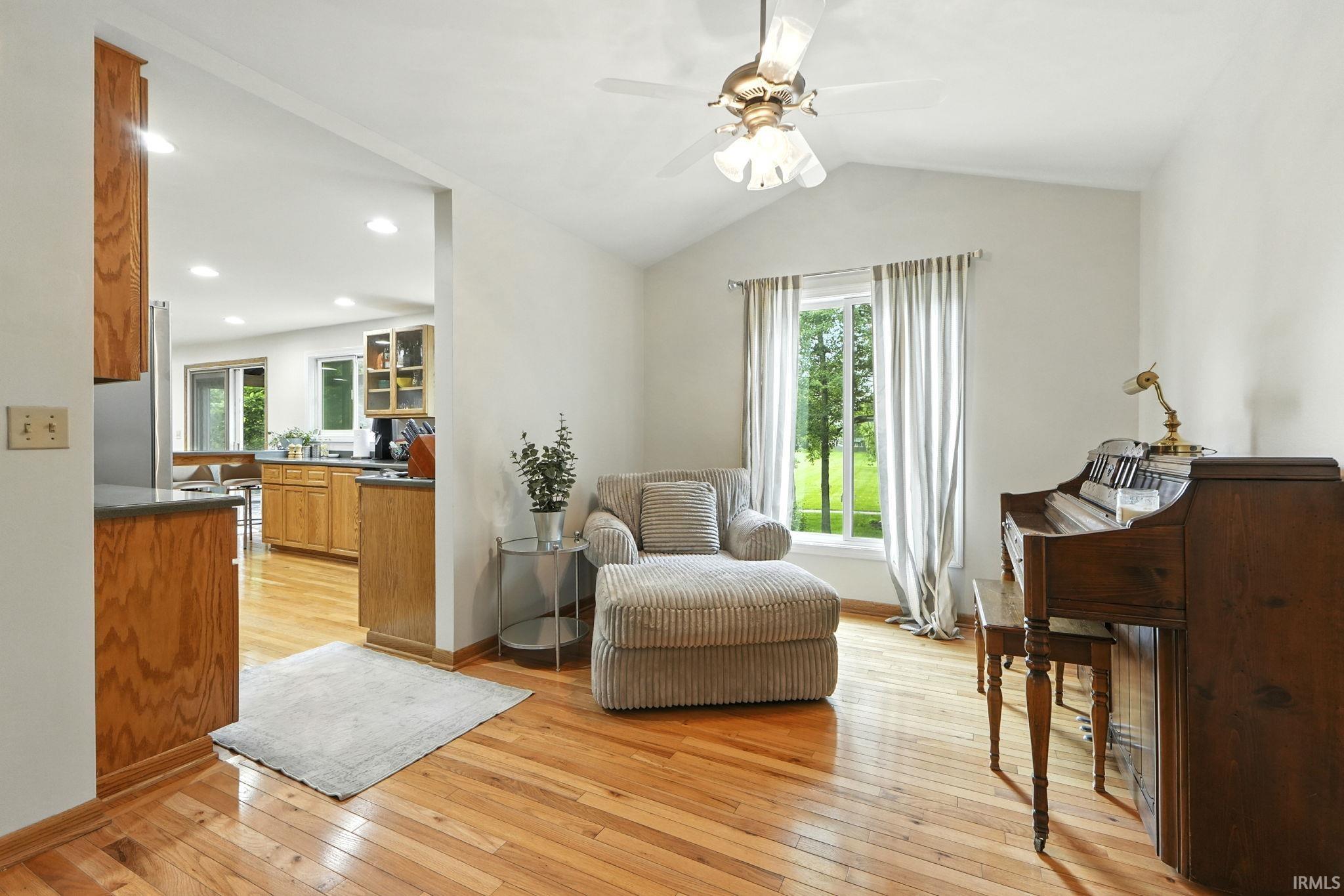 1716 Traders Crossing Fort Wayne, IN 46845 - Photo 8 of 36