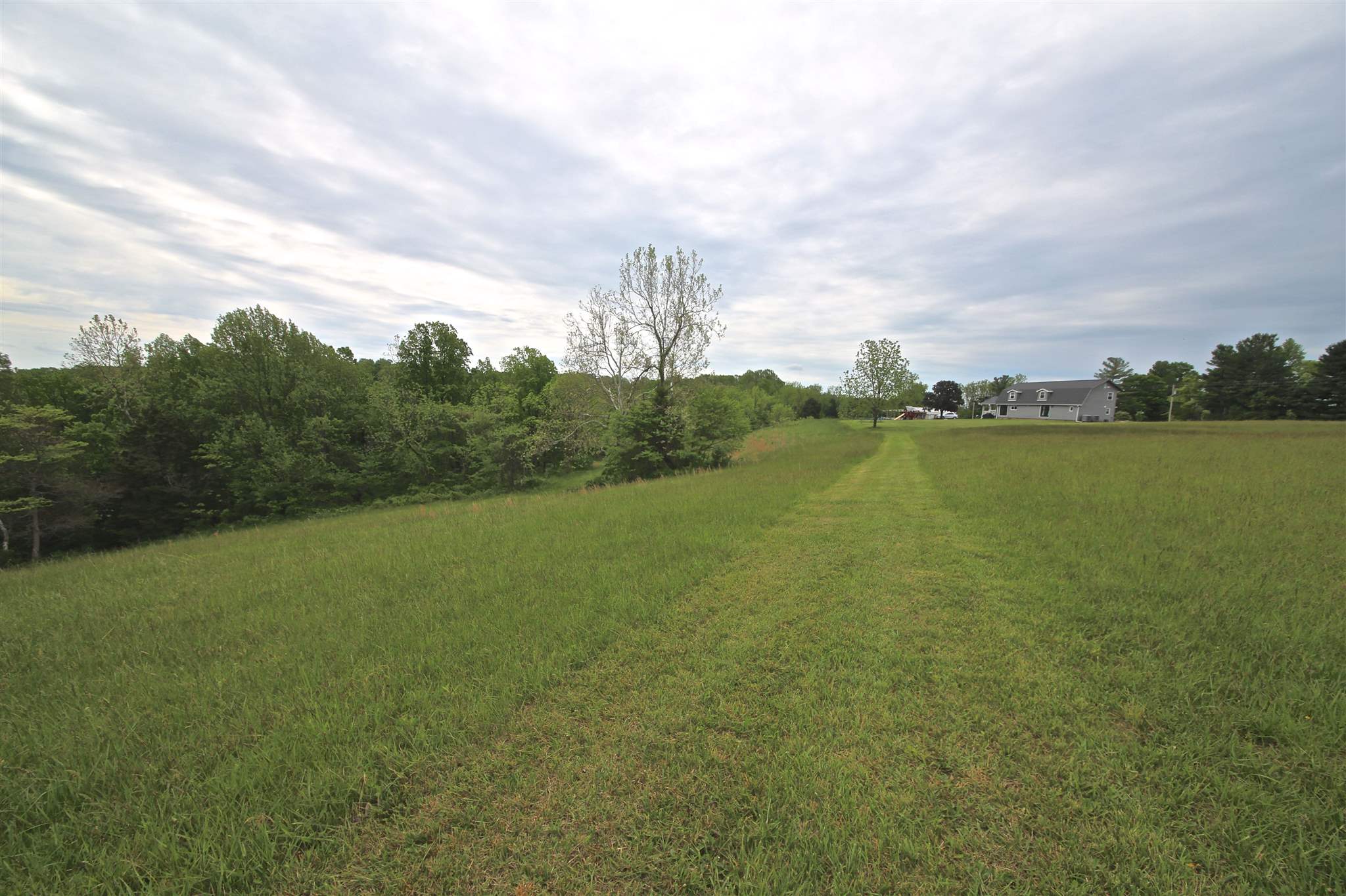 8635 Rockport Road Bloomington, IN 47403 - Photo 6 of 35