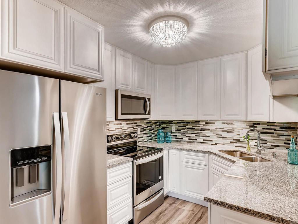 10401 Cedar Lake Road, Unit 417 Minnetonka, MN 55305 - Photo 7 of 22