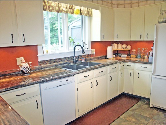 407 Sierra Lavin Road Barre Town, VT 05641 - Photo 5 of 6