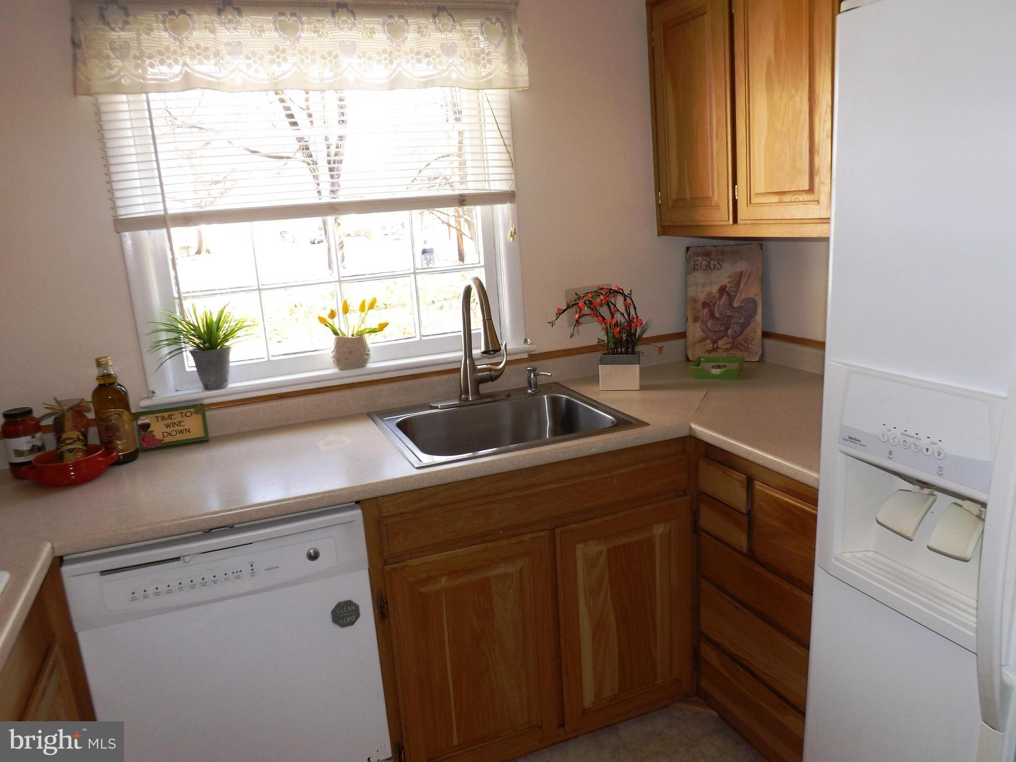 8418 Wagon Wheel Road Alexandria, VA 22309 - Photo 6 of 30 Kitchen