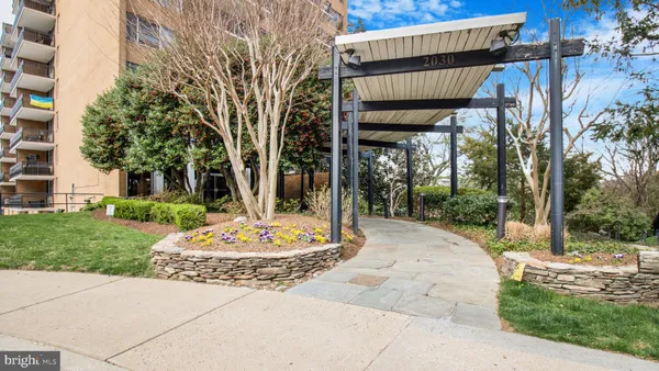 $239,999 | 2030 North Adams Street, Unit 1109, Arlington, VA 22201