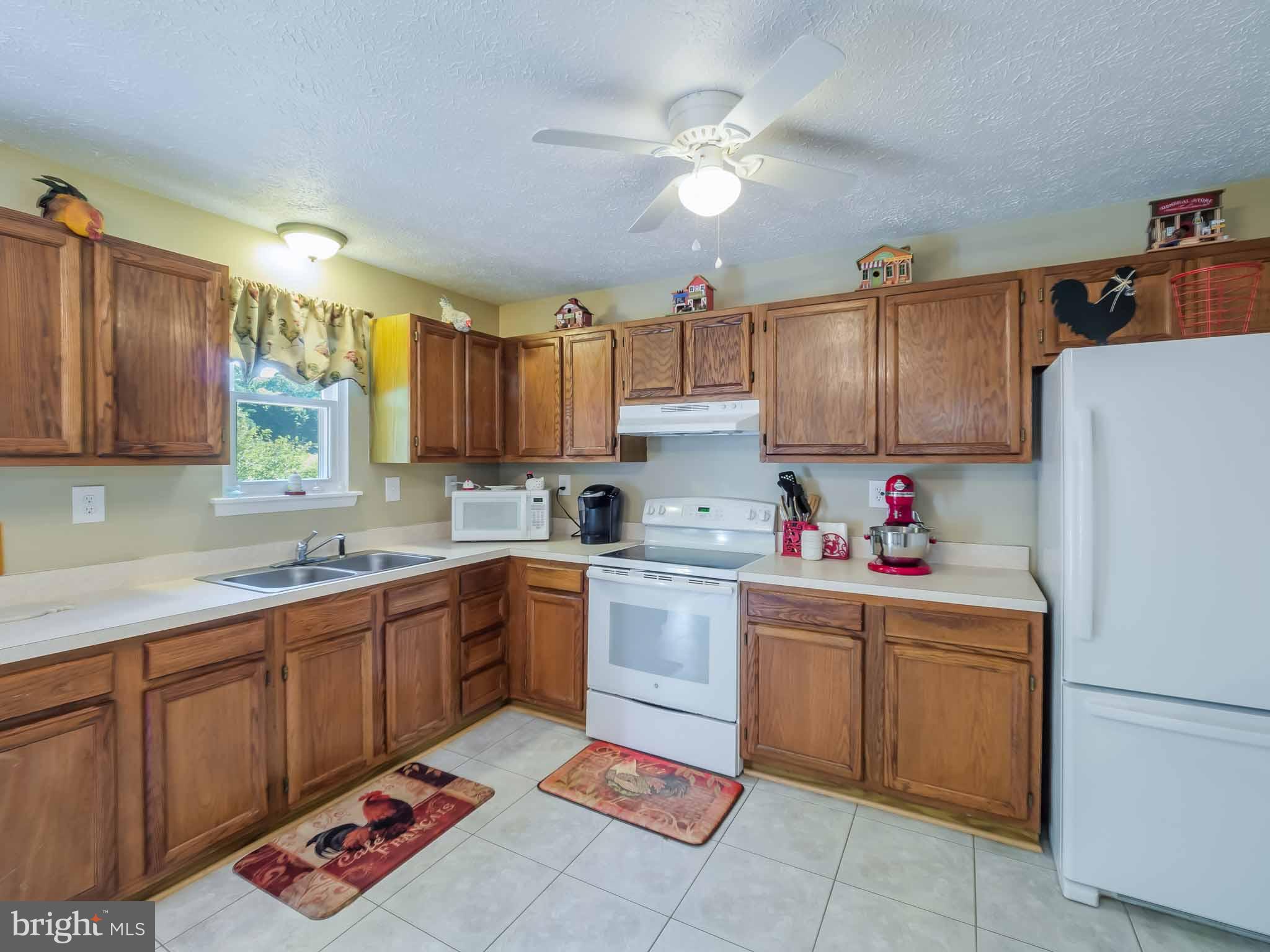 17364 Teagues Point Road Hughesville, MD 20637 - Photo 14 of 30 Kitchen