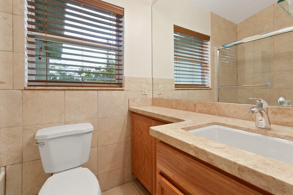 1405 Northeast 4th Avenue Boca Raton, FL 33432 - Photo 16 of 31 016-1405NE4thAve-BocaRaton-FL-small