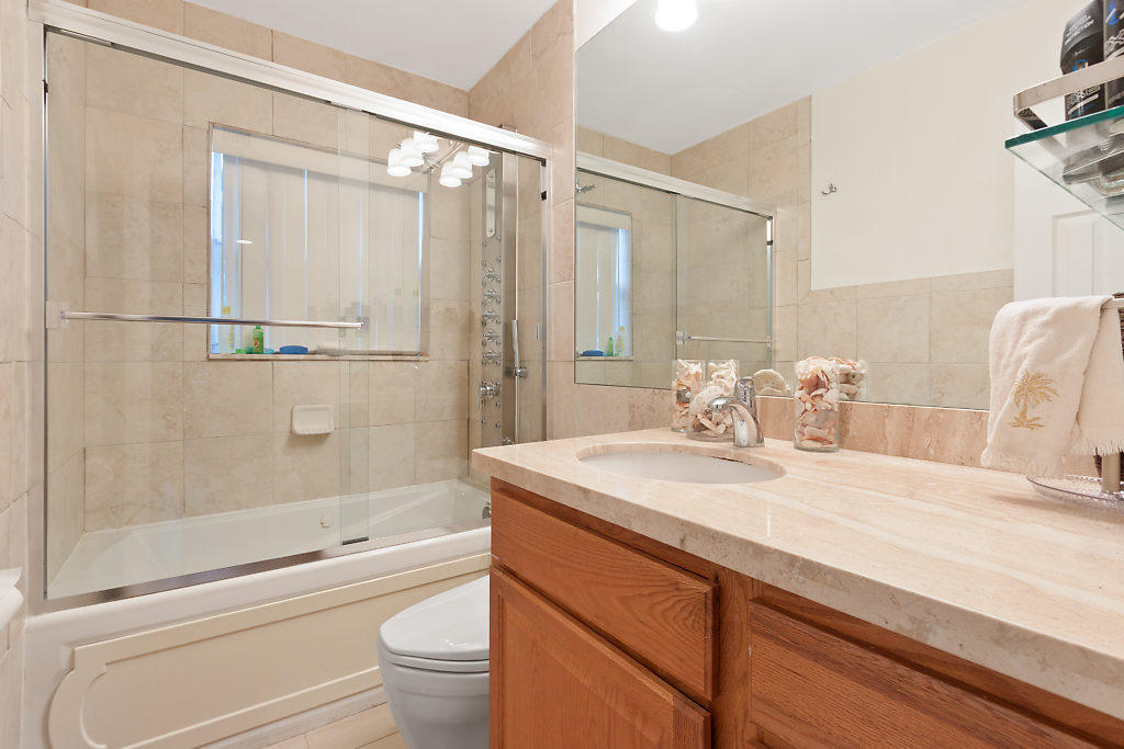1405 Northeast 4th Avenue Boca Raton, FL 33432 - Photo 20 of 31 018-1405NE4thAve-BocaRaton-FL-small