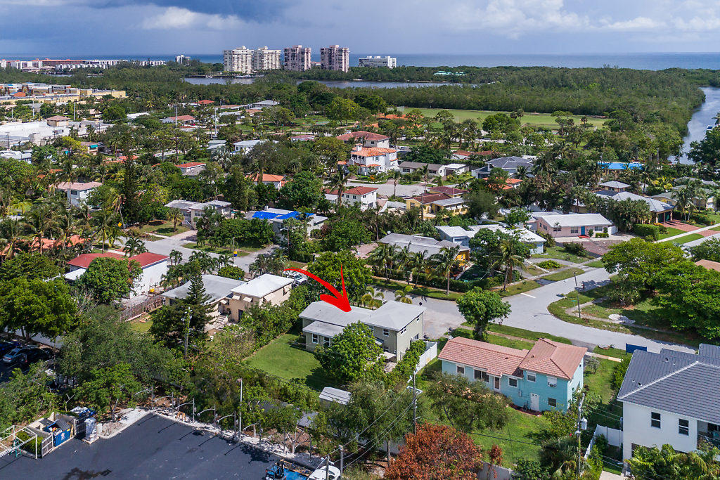 1405 Northeast 4th Avenue Boca Raton, FL 33432 - Photo 28 of 31 029-1405NE4thAve-BocaRaton-FL-small