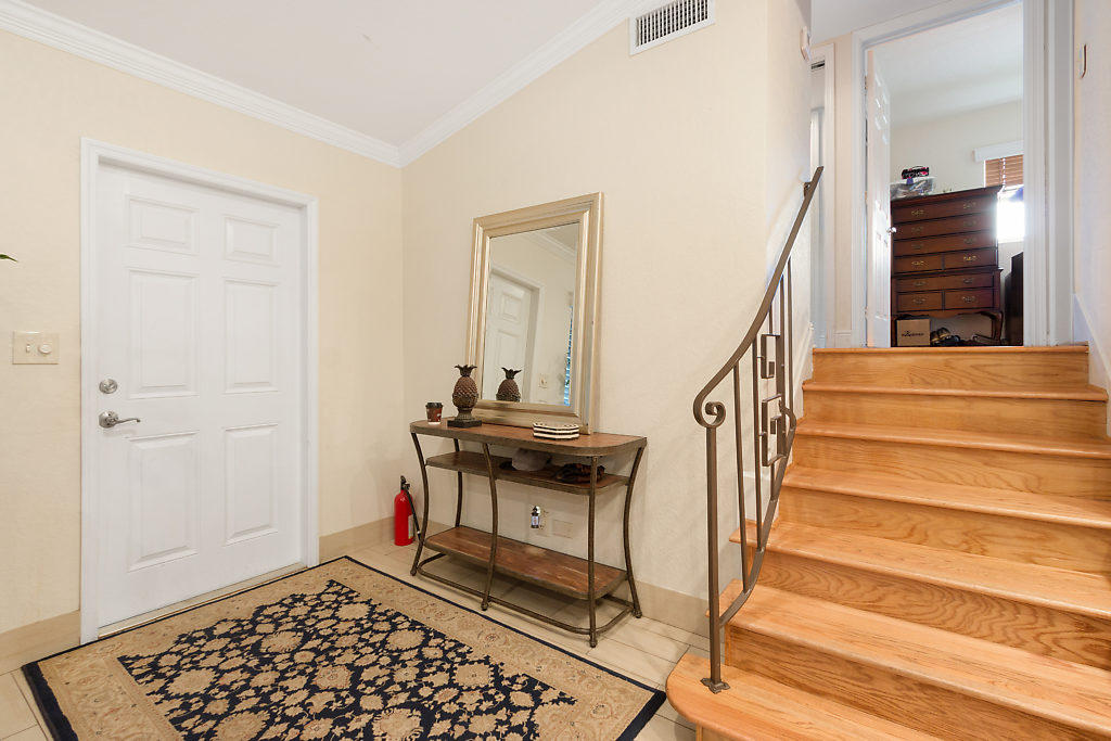 1405 Northeast 4th Avenue Boca Raton, FL 33432 - Photo 5 of 31 005-1405NE4thAve-BocaRaton-FL-small