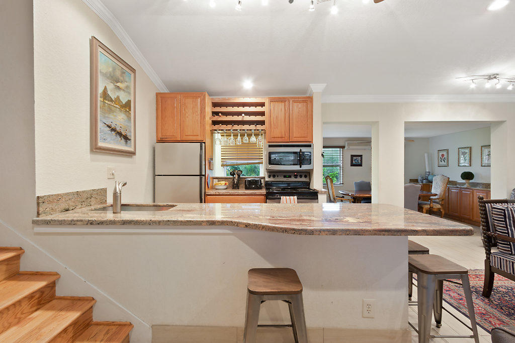 1405 Northeast 4th Avenue Boca Raton, FL 33432 - Photo 9 of 31 009-1405NE4thAve-BocaRaton-FL-small