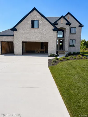 $624,900 | 29736 Red Fox Lane, New Baltimore, MI 48047