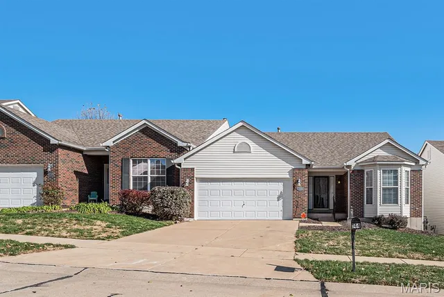 $254,900 | 144 Carytown Lane, Florissant, MO 63034