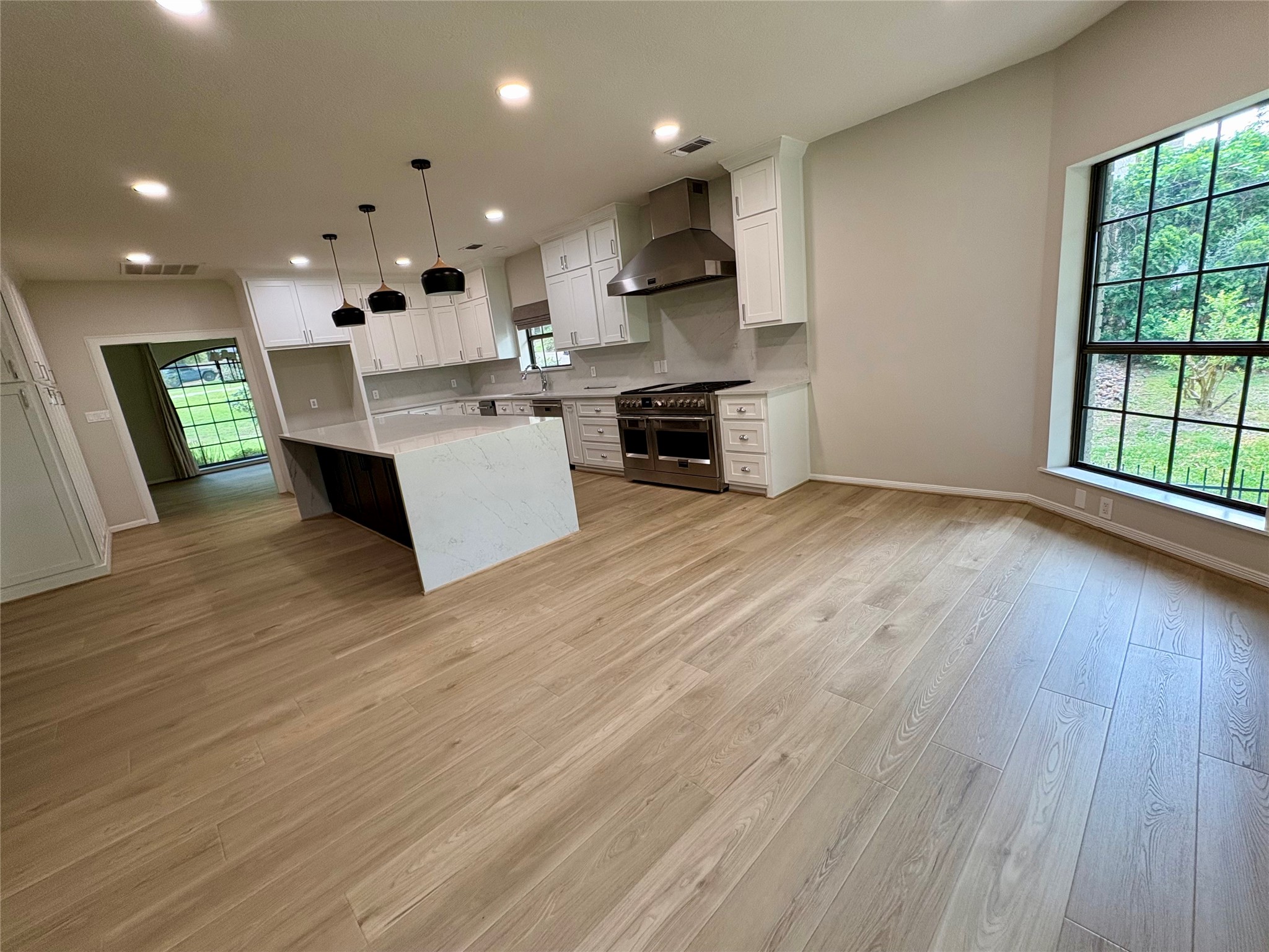132 Mockingbird Lane Livingston, TX 77351 - Photo 12 of 50 Breakfast room overlooking Kitchen