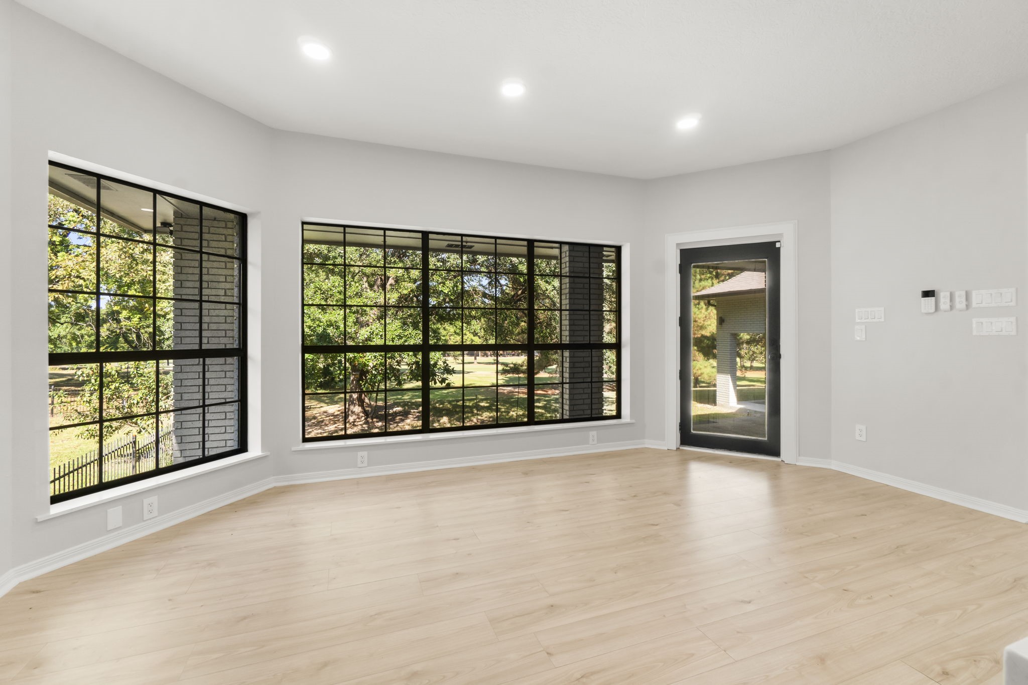 132 Mockingbird Lane Livingston, TX 77351 - Photo 14 of 50 Breakfast Room View 2