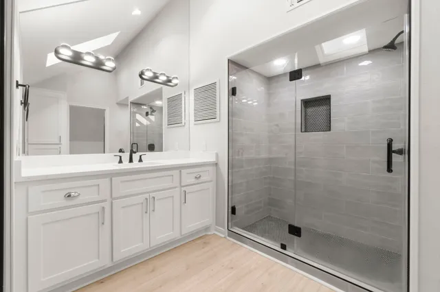 $899,000 | 132 Mockingbird Lane, Livingston, TX 77351