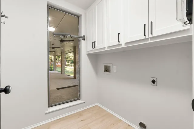 $899,000 | 132 Mockingbird Lane, Livingston, TX 77351