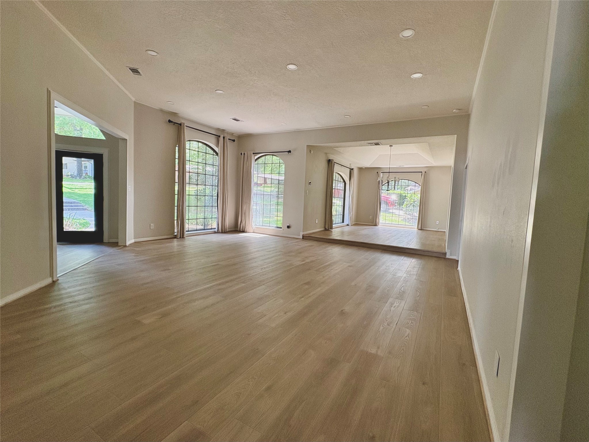 132 Mockingbird Lane Livingston, TX 77351 - Photo 6 of 50 Living Area View 2