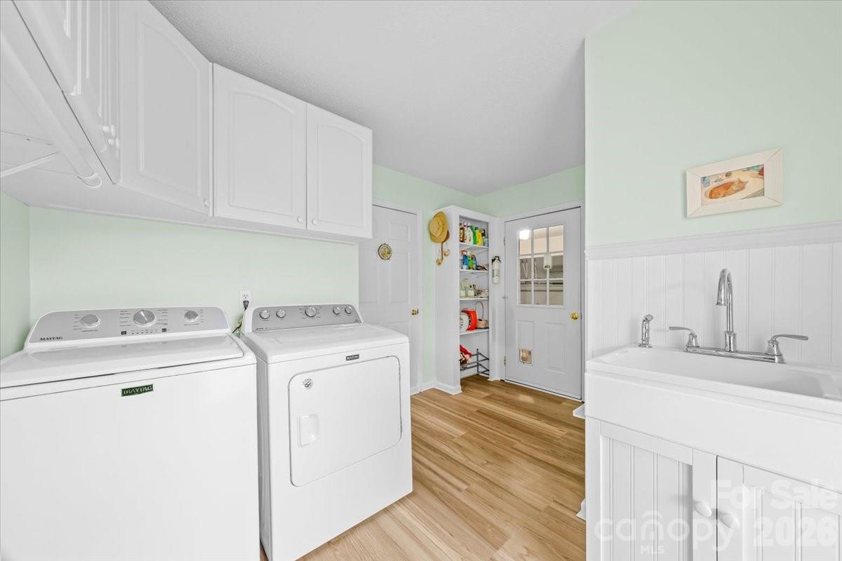 16601 Jefferson Place Fort Mill, SC 29708 - Photo 24 of 45 a utility room with dryer and washer