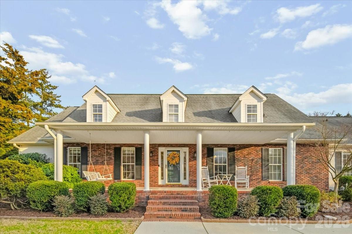 16601 Jefferson Place Fort Mill, SC 29708 - Photo 4 of 45 front view of a house
