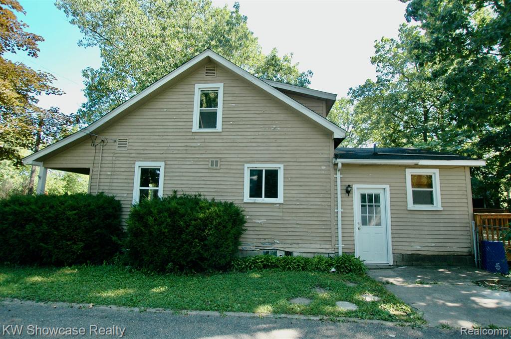 6673 Windiate Road Waterford, MI 48329 - Photo 37 of 41