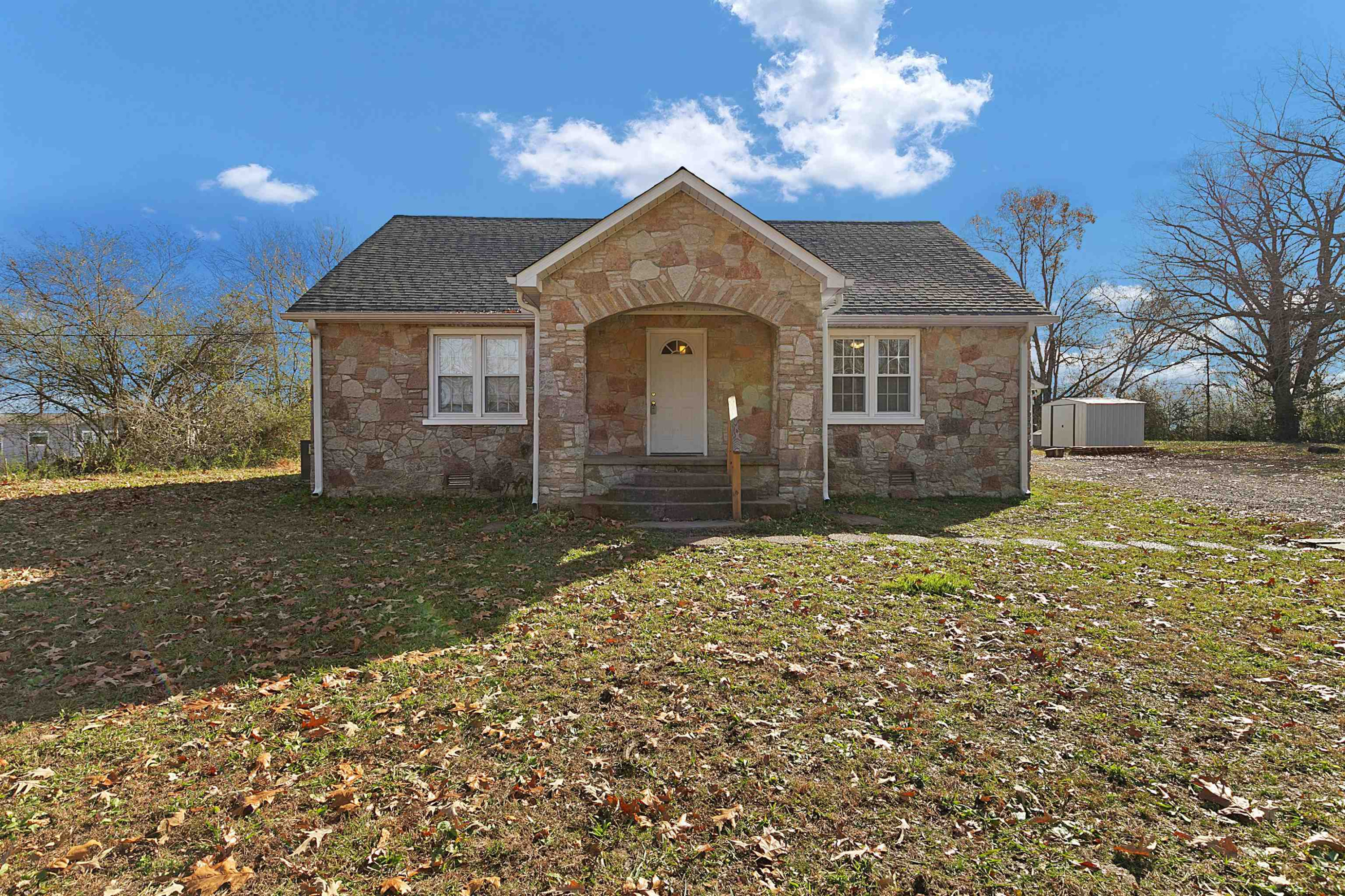 478 Davis Mill Road Parsons, TN 38363 - Photo 4 of 20 Photo 4