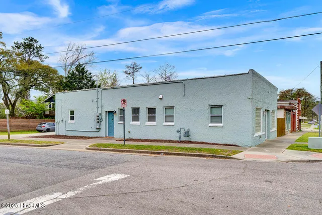 $719,000 | 2020 Princess Pl Drive, Wilmington, NC 28405