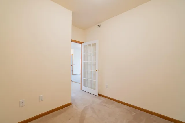 $200,000 | 8200 West 33rd Street, Unit 208, St. Louis Park, MN 55426