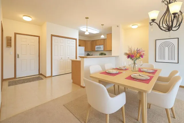 $200,000 | 8200 West 33rd Street, Unit 208, St. Louis Park, MN 55426