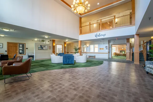 $200,000 | 8200 West 33rd Street, Unit 208, St. Louis Park, MN 55426