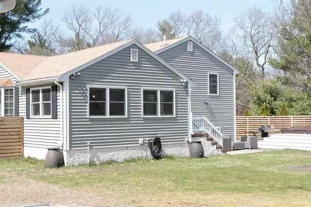 $899,000 | 11 Ledgewood Drive, Canton, MA 02021