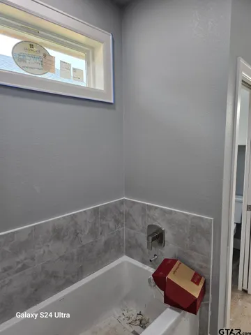 $340,300 | 913 Alex Drive, Whitehouse, TX 75791