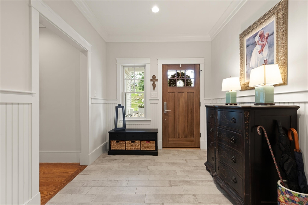 130 R Eastern Avenue, Unit 1 Gloucester, MA 01930 - Photo 5 of 41 Gallery Image 5