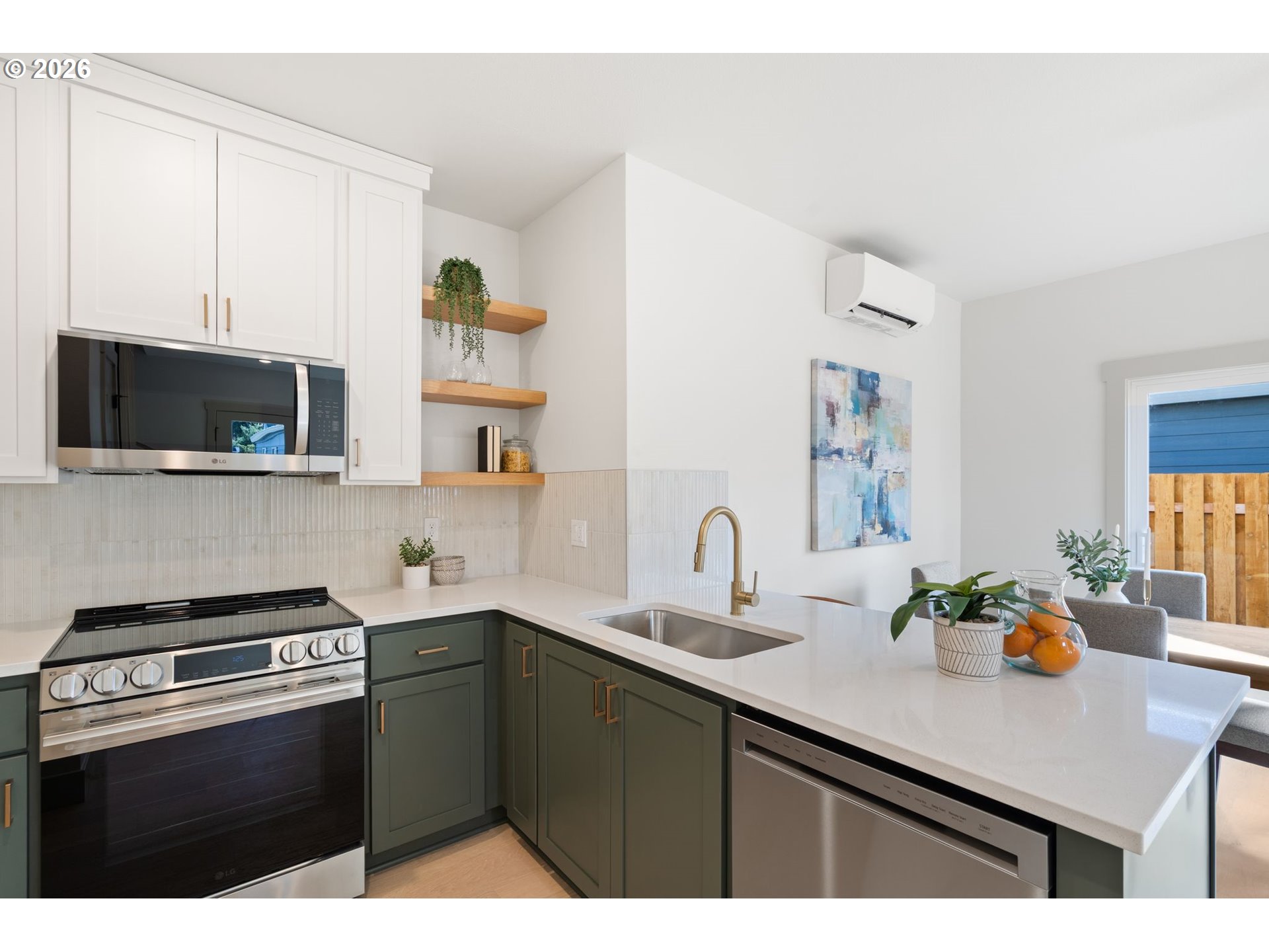 6909 Northeast Multnomah Street, Unit B Portland, OR 97213 - Photo 20 of 41