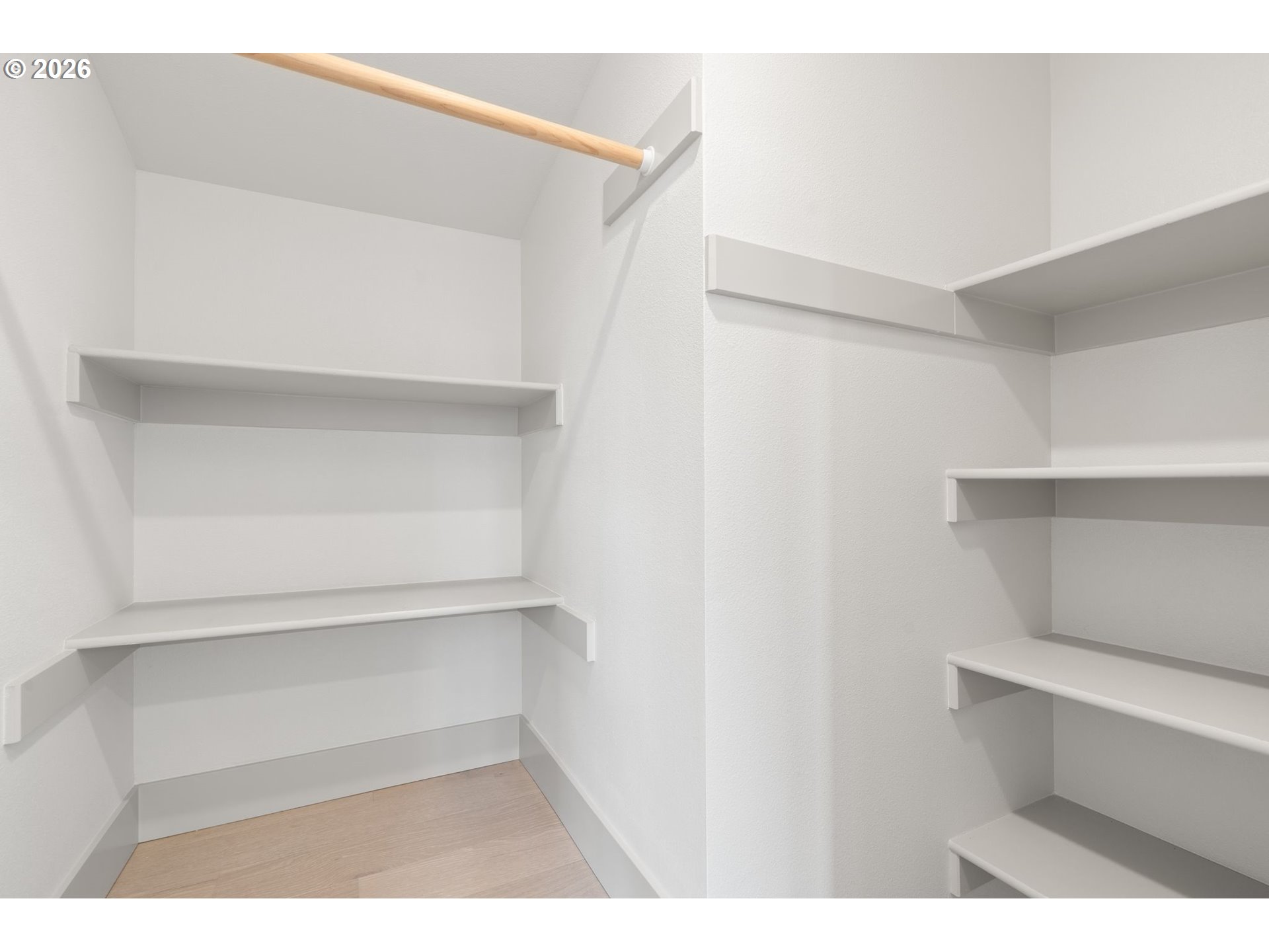 6909 Northeast Multnomah Street, Unit B Portland, OR 97213 - Photo 30 of 41