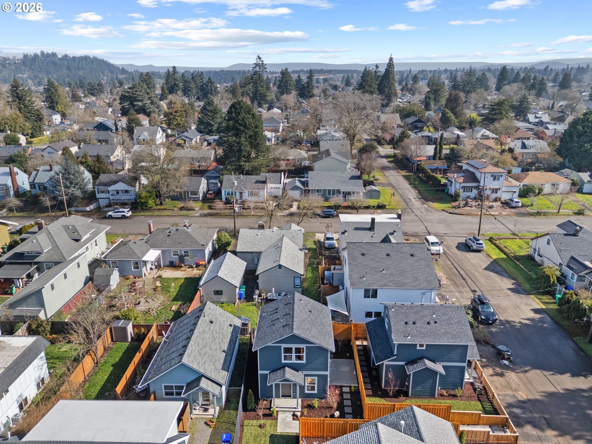 6909 Northeast Multnomah Street, Unit B Portland, OR 97213 - Photo 6 of 41
