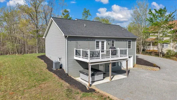 $479,900 | 101 Charmwood Circle, Moneta, VA 24121