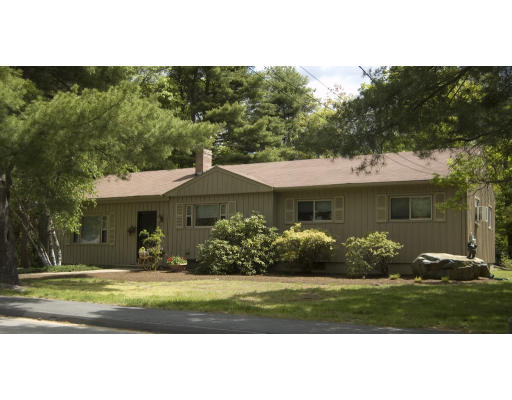 14 Gabriel Road Sharon, MA 02067 - Photo 2 of 7 Gallery Image 2