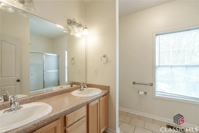 $699,900 | 550 Oak Ridge Drive, Oxford, GA 30054