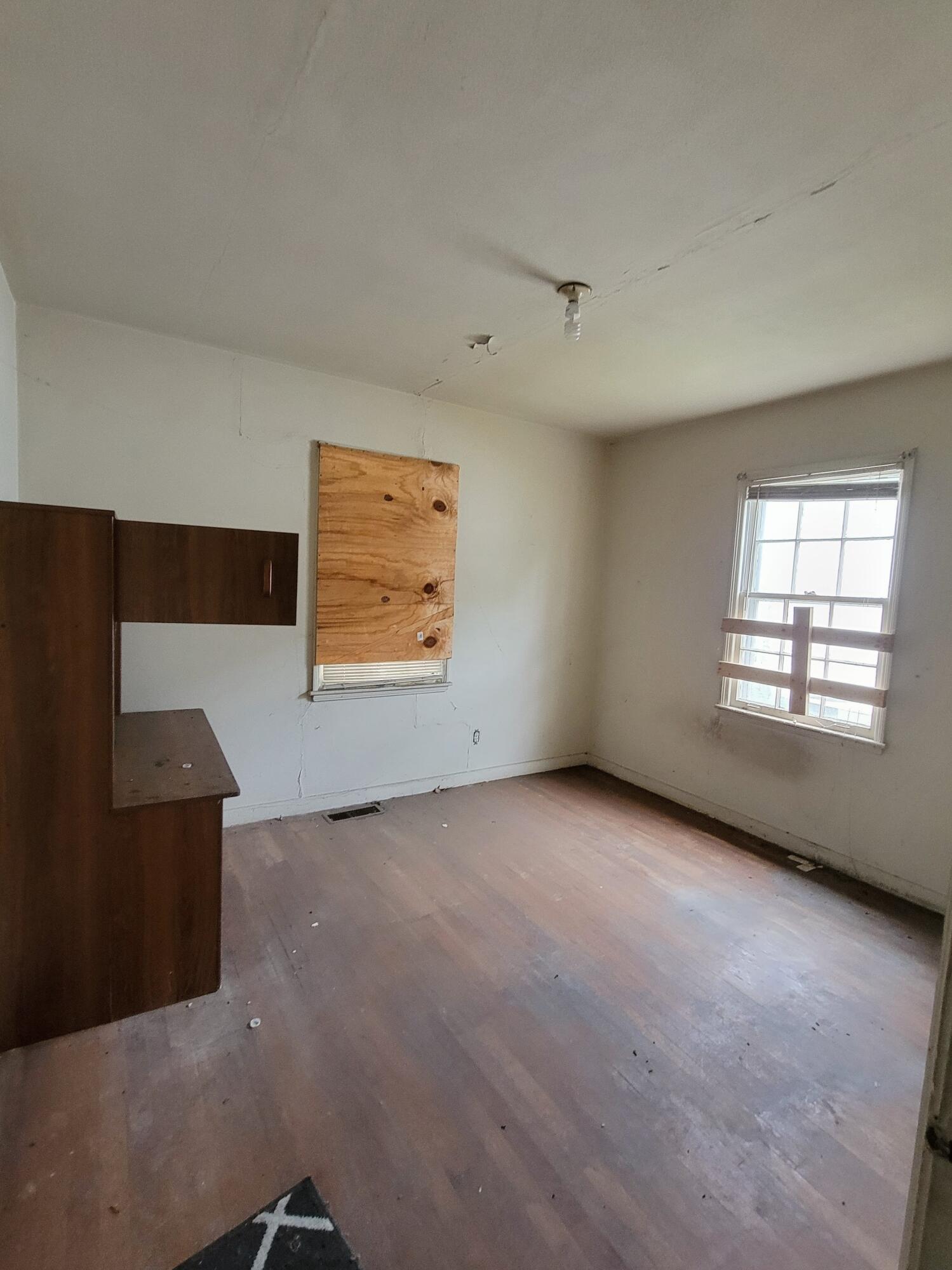 310 South Moore Road Chattanooga, TN 37411 - Photo 11 of 22 20260520_173735~2
