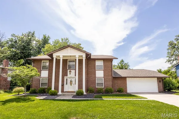 $350,000 | 809 Reiss Road, O'Fallon, IL 62269