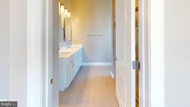 $5,250 | 3585 13th Street Northwest, Unit 4, Washington, DC 20010