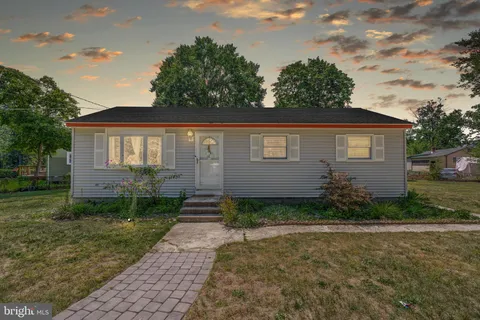 $274,999 | 121 Delwyn Lane, Williamstown, NJ 08094