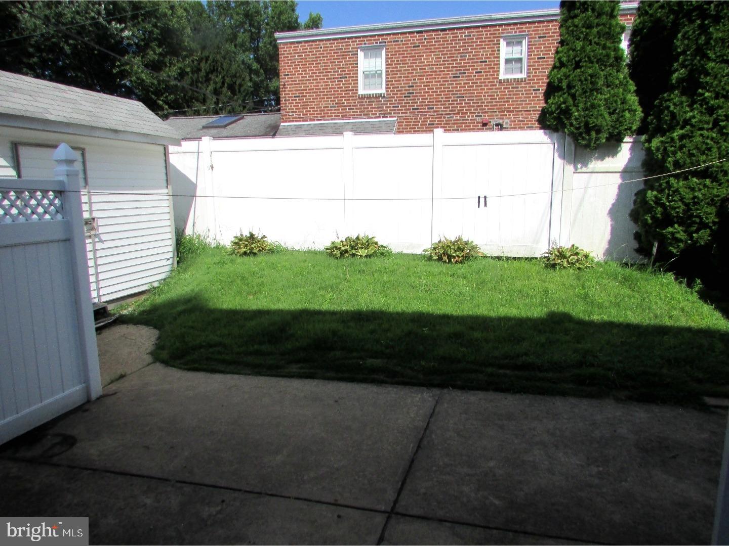 813 Millwood Road Philadelphia, PA 19115 - Photo 15 of 25 Back Yard