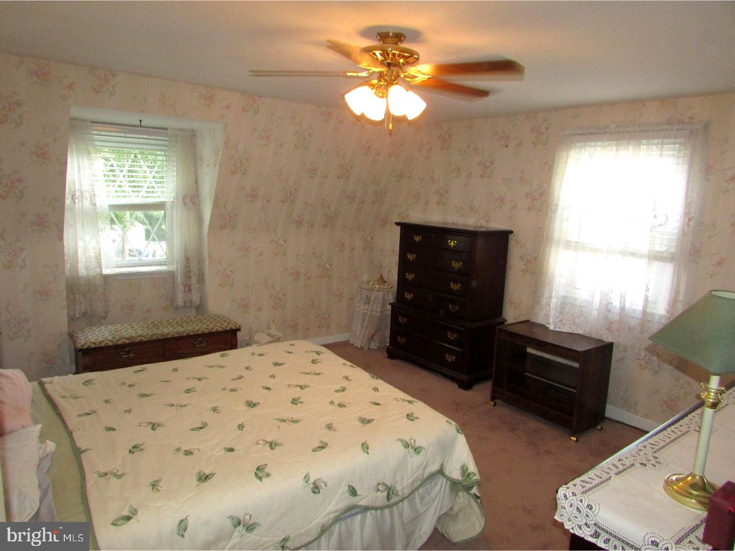 813 Millwood Road Philadelphia, PA 19115 - Photo 18 of 25 Bedroom - Main