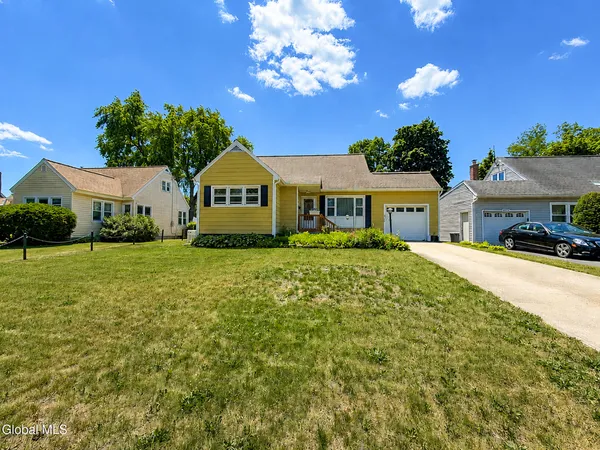 $289,900 | 2540 Putnam Street, Schenectady, NY 12304