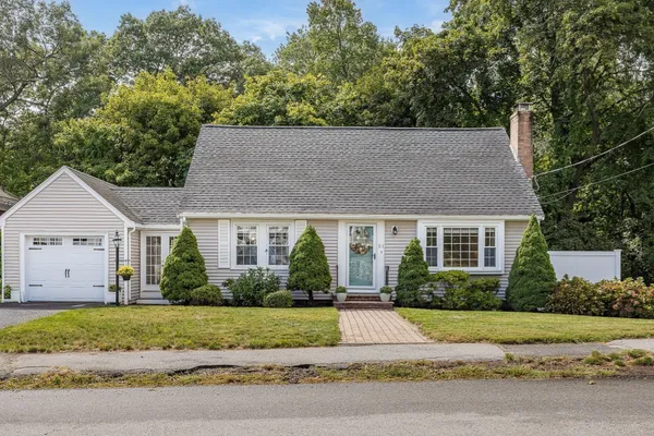 $839,000 | 51 Hopkins Street, Reading, MA 01867