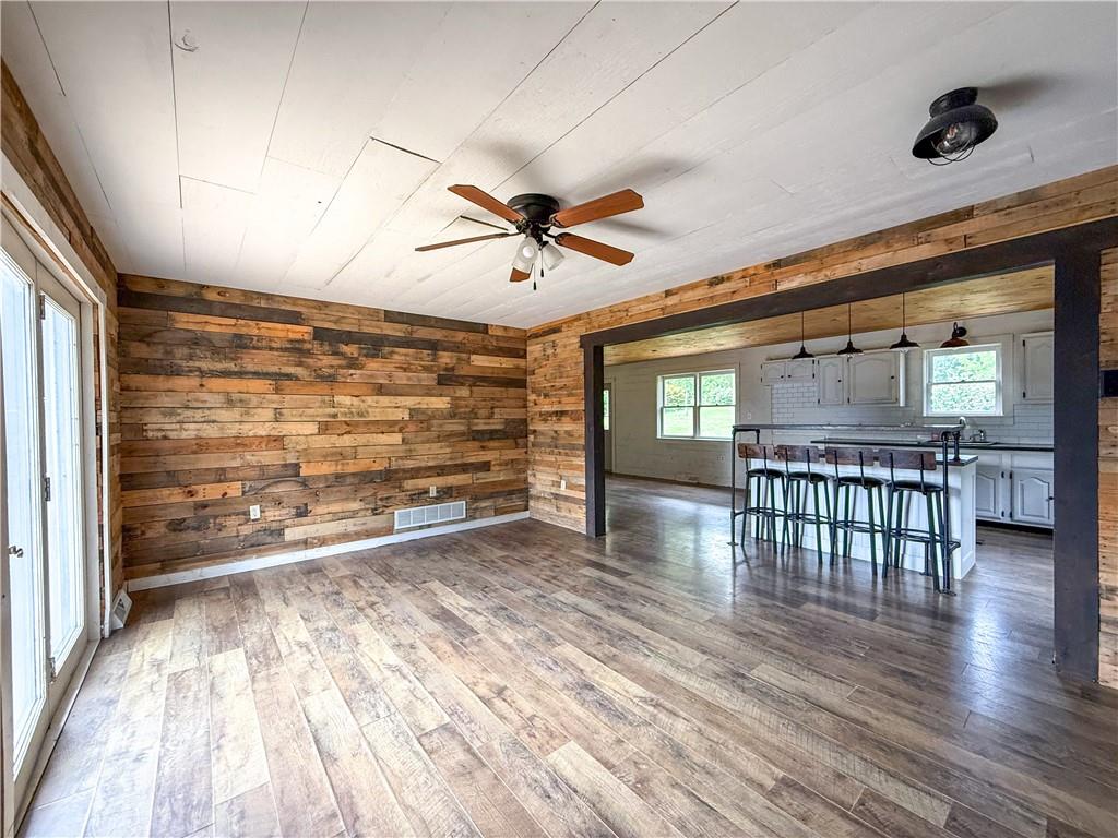 152 Mountaineer Road Kittanning, PA 16201 - Photo 6 of 48 Gallery Image 6
