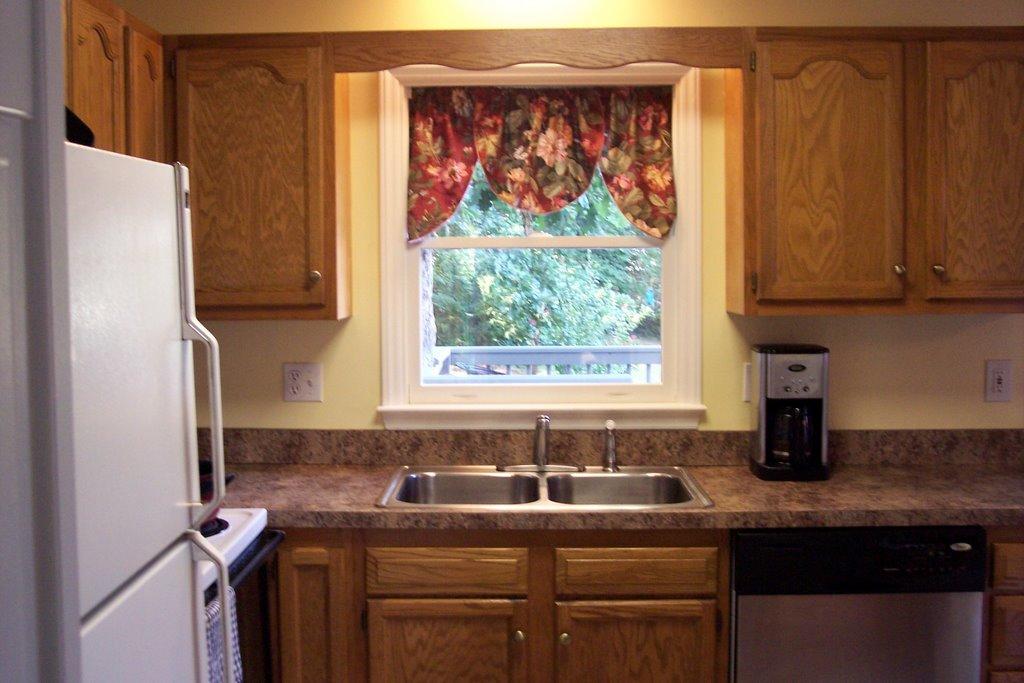 2626 Weaver Road Southwest Roanoke, VA 24015 - Photo 4 of 12 3