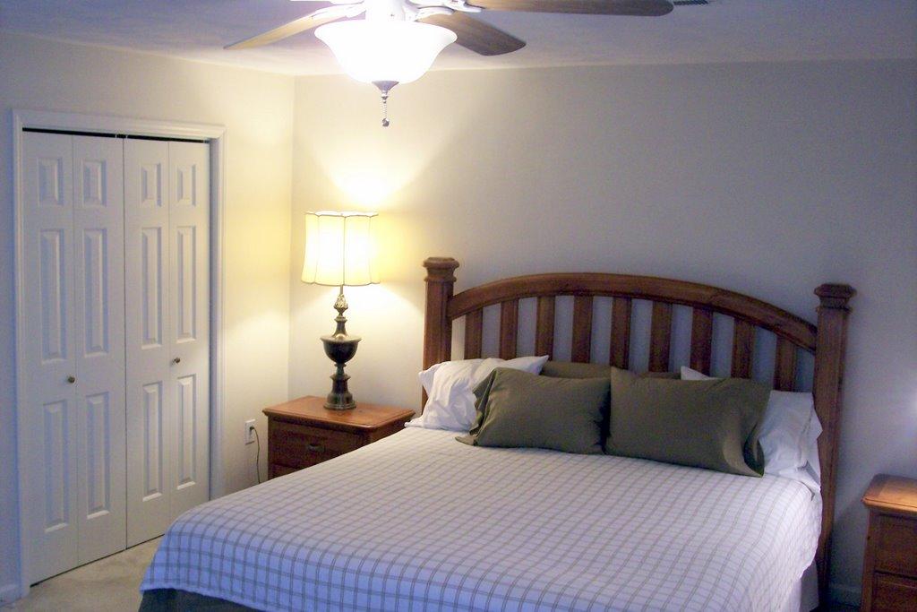 2626 Weaver Road Southwest Roanoke, VA 24015 - Photo 8 of 12 Upper Level Master