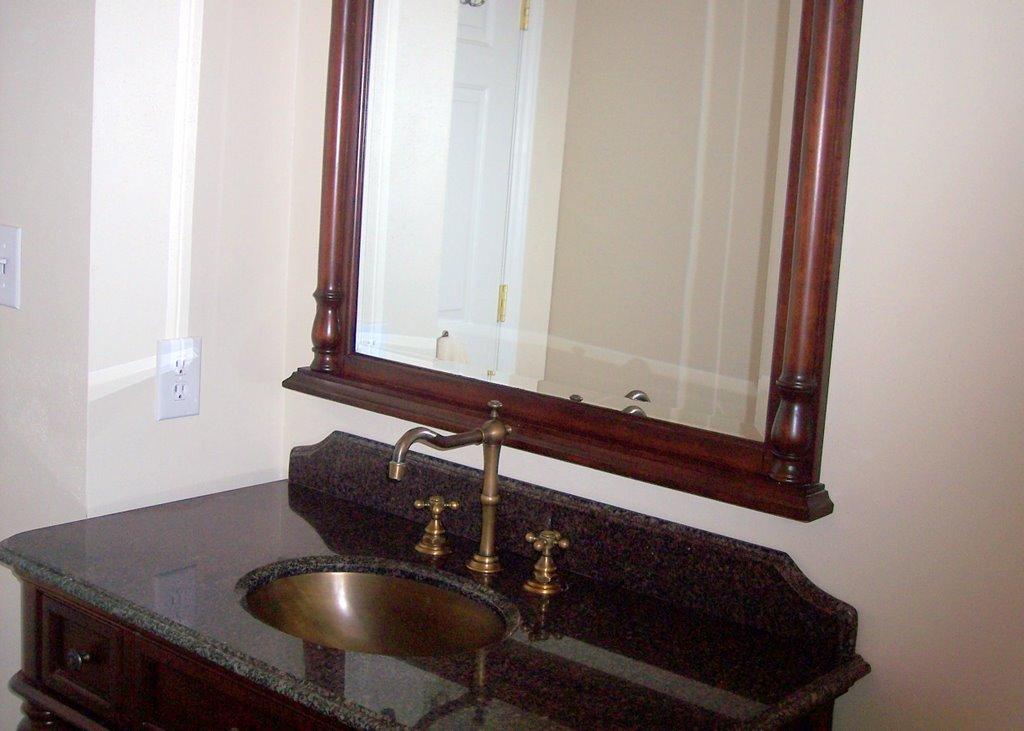 2626 Weaver Road Southwest Roanoke, VA 24015 - Photo 10 of 12 Bath